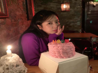 김예원 insta 나 생일이었지 헤헤헿 / 고우리
