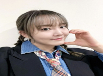 윤하 X 홀릭스, 2025년에는 윤하만 믿고 따라와